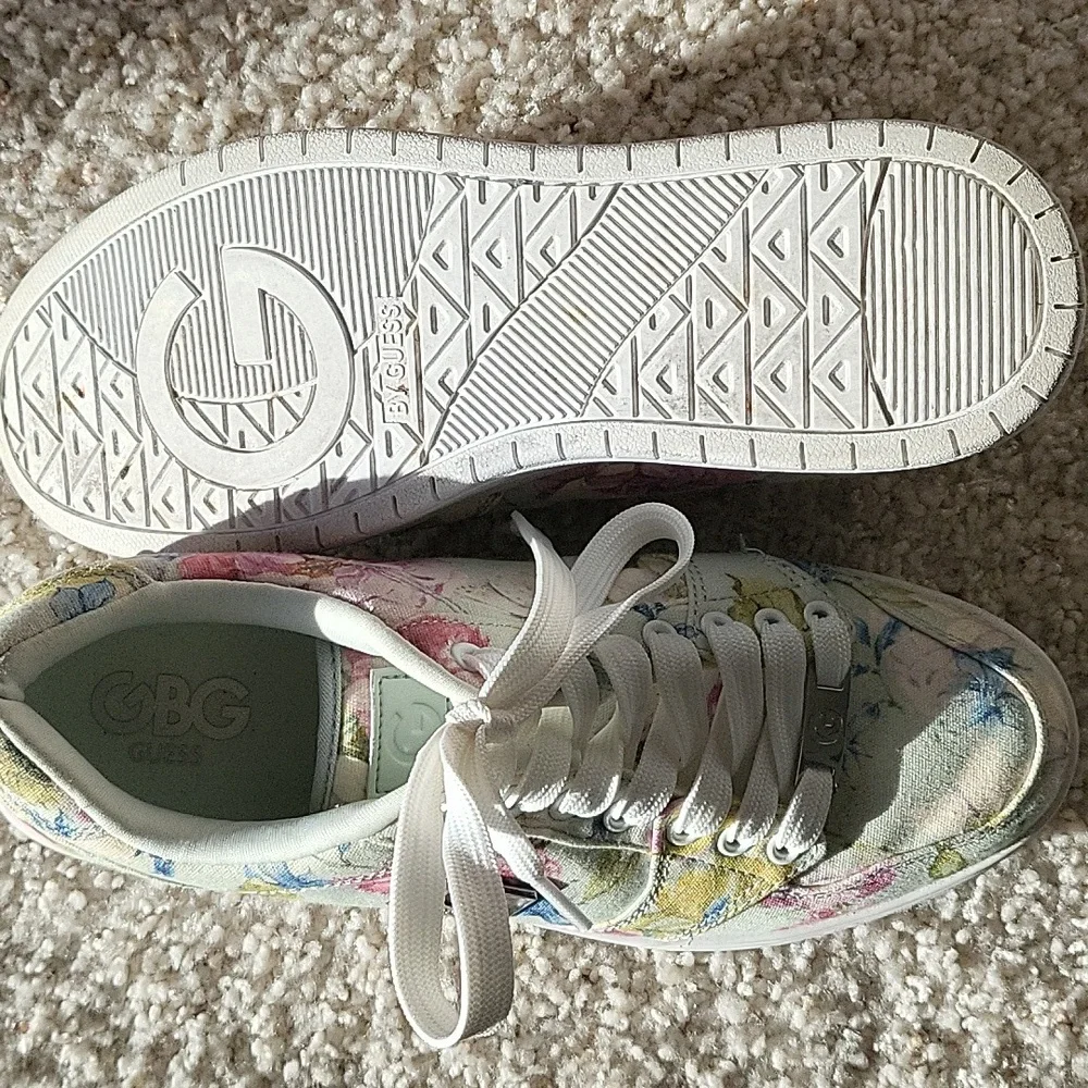 GBG - Picture 4 of 8